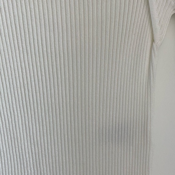 Babaton long sleeve cut out - Picture 7 of 7